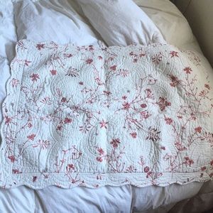 Beautiful cotton quilted standard pillow sham NWOT